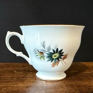 Queen Anne Bone China Tea Cup Floral